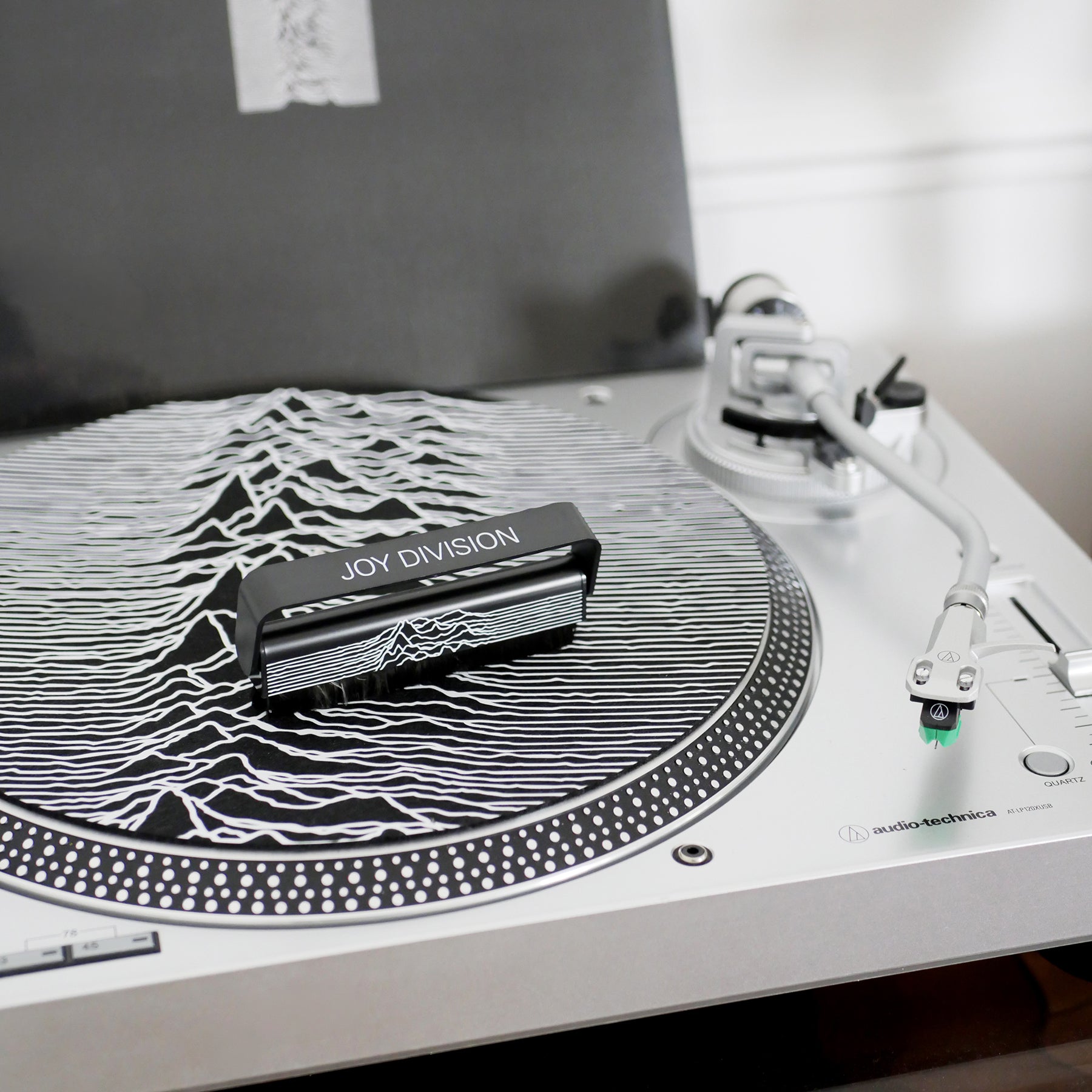 Brosse antistatique en fibre de carbone - JOY DIVISION